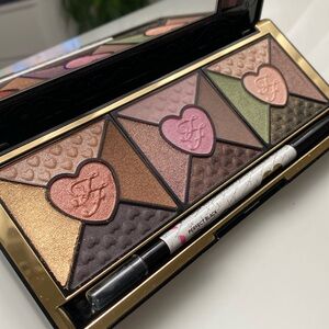 Too Faced Love Eyeshadow Palette